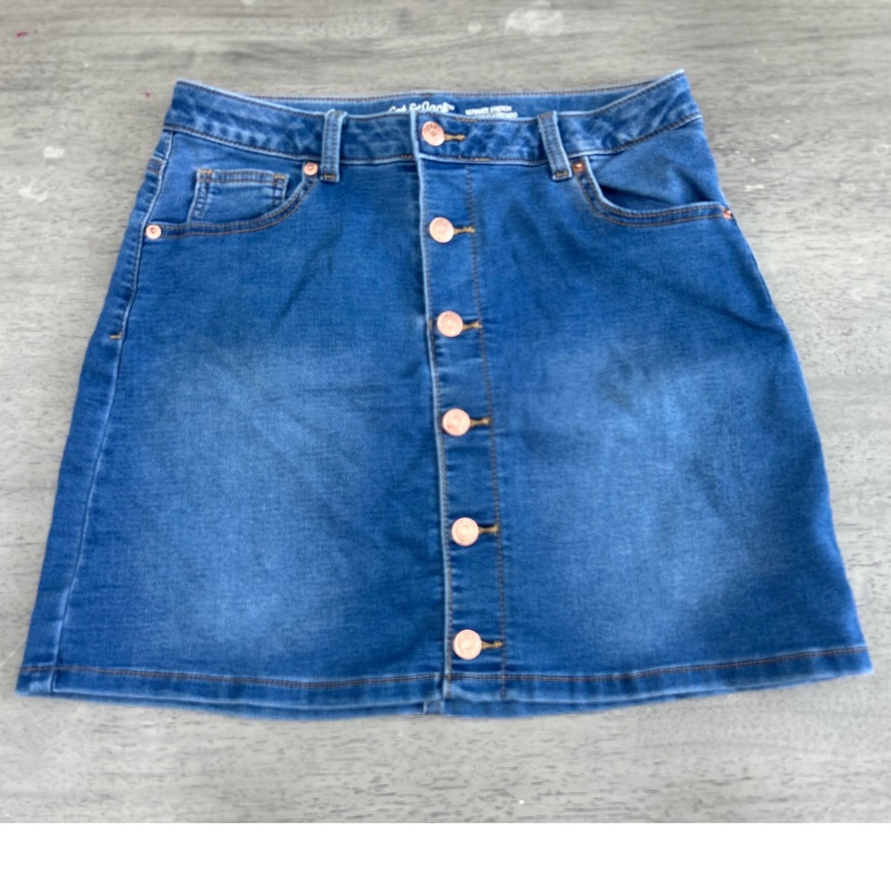 Cat & Jack Girls XL 14/16 Blue Denim Button Front Ultimate Stretch Mini Skirt